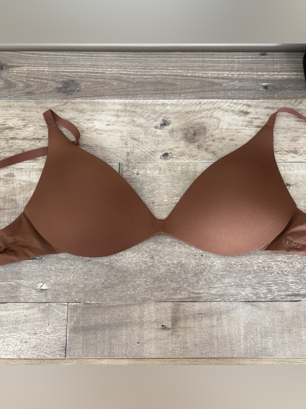 SKIMS Smooth Wireless T-Shirt Bra in Cocoa